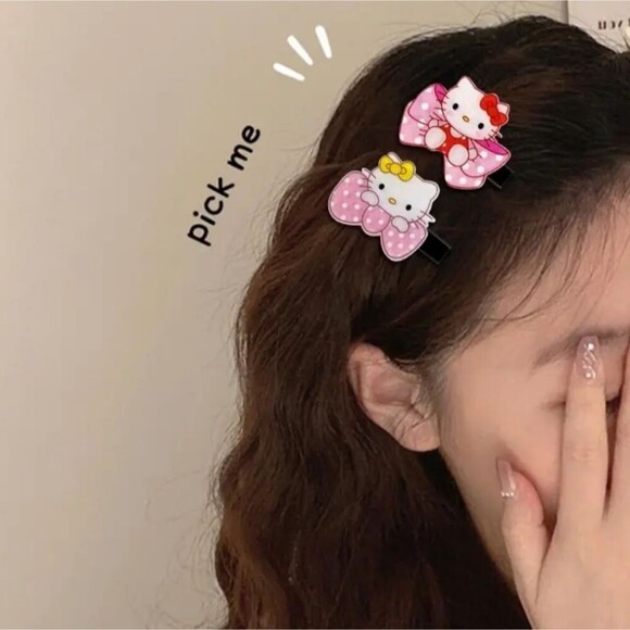 HELLO KITTY hair clips for women and girls cartoon sanrio clips - Picture 5 of 6